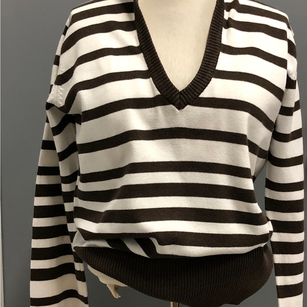 Striped brown/white hoodie sweater.  Cotton. Sz XL.